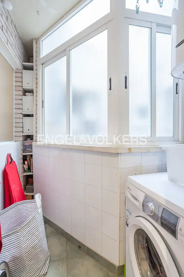 Badezimmer von Wohnung zur Miete in Madrid mit Klimaanlage, Heizung und Möbliert