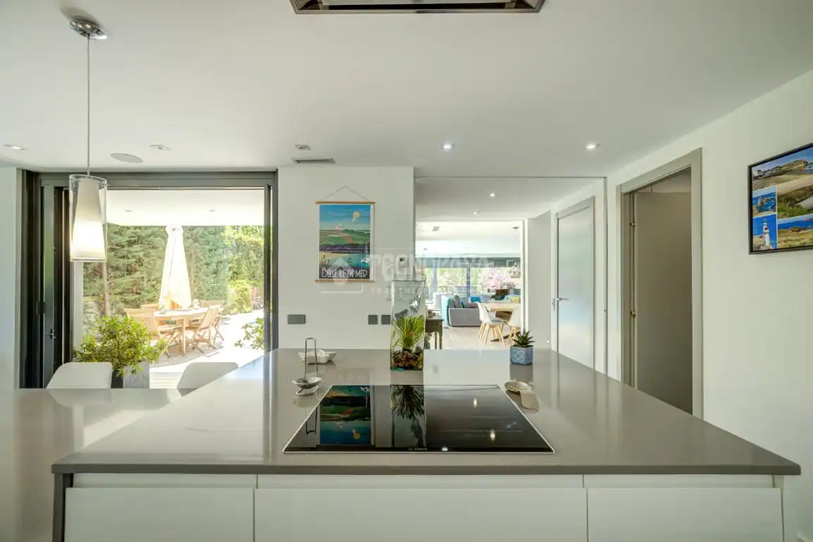 Cuina de Casa o xalet en venda en Sant Cugat del Vallès amb Calefacció, Parquet i Terrassa