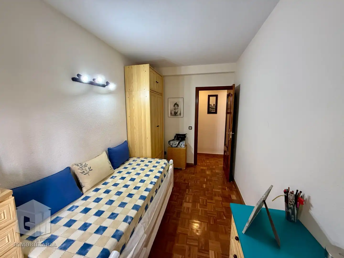 Bedroom of Flat for sale in Ensanche