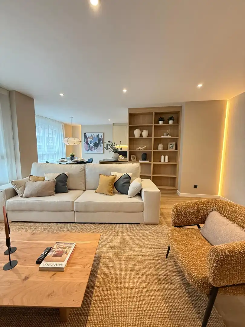 Living room of Flat for rent in Salamanca  with Heating, Parquet flooring and Terrace