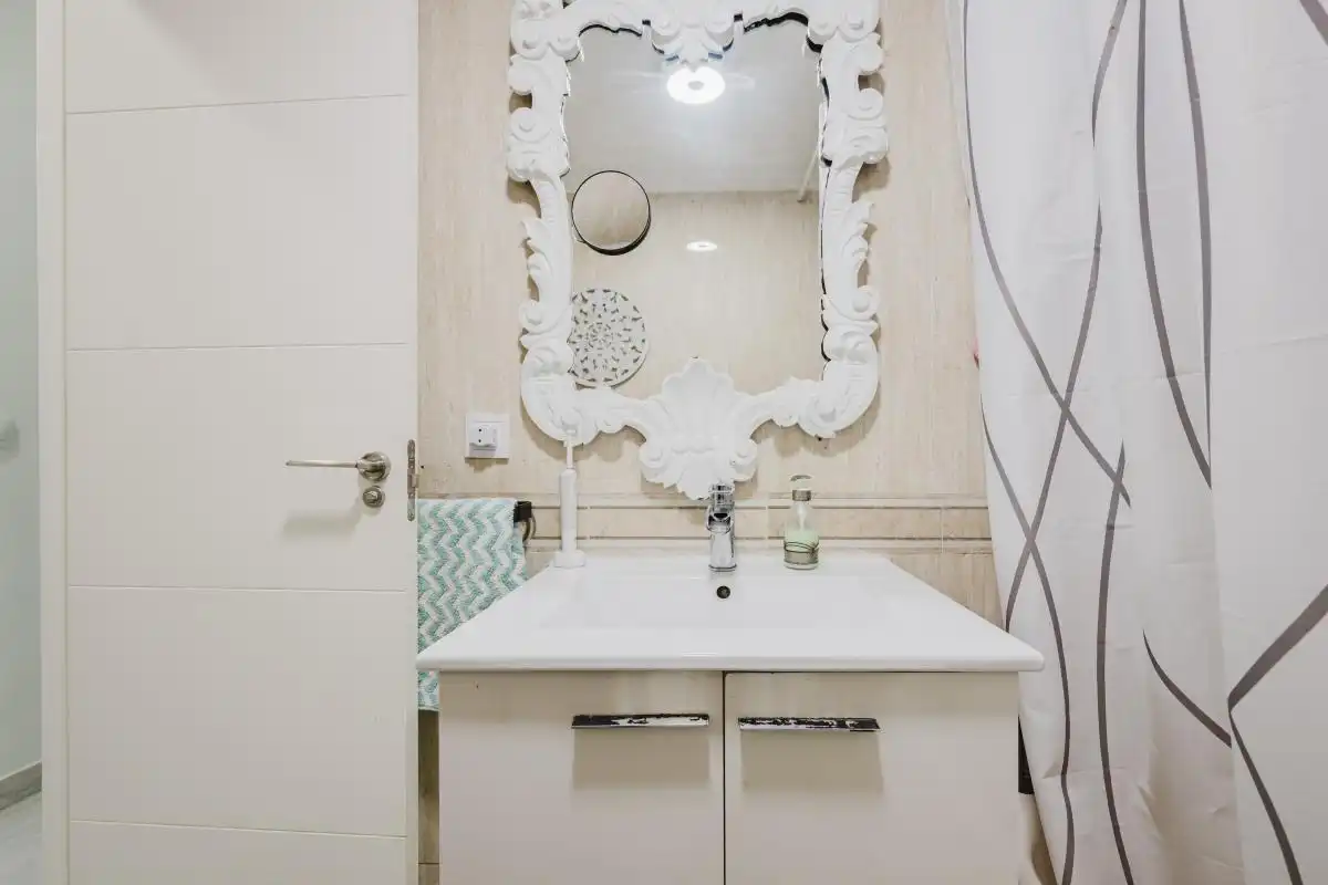 Baño de Piso en venta en Sevilla con Aire acondicionado, Calefacción y Trastero