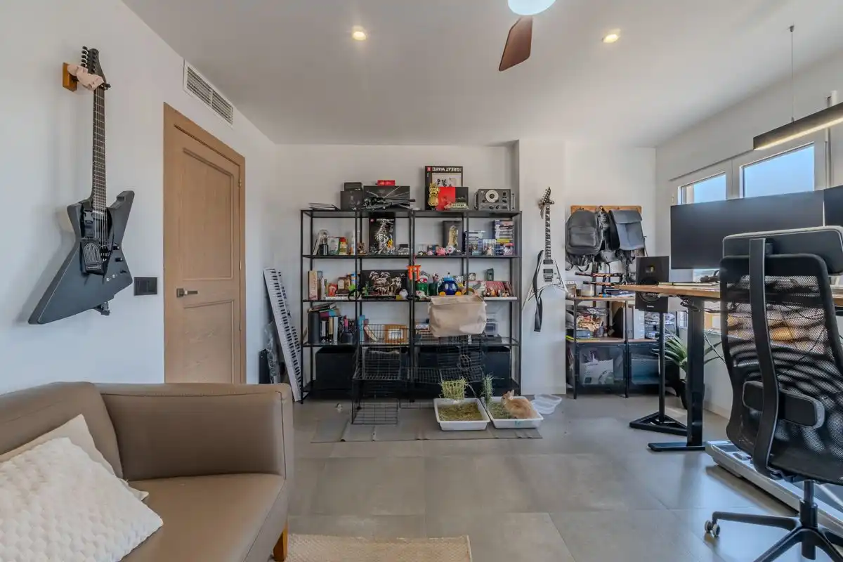 Attic for sale in Albatera  with Air Conditioner and Heating