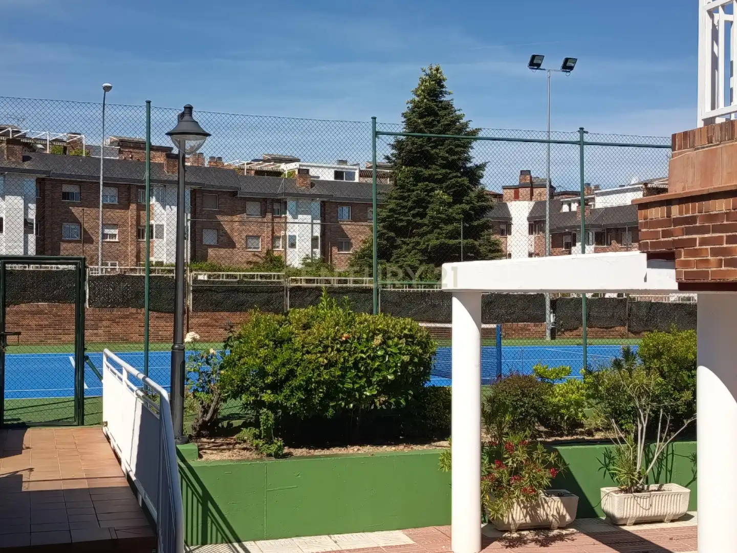 Vista exterior de Apartamento de alquiler en Majadahonda con Trastero, Horno y Lavadora