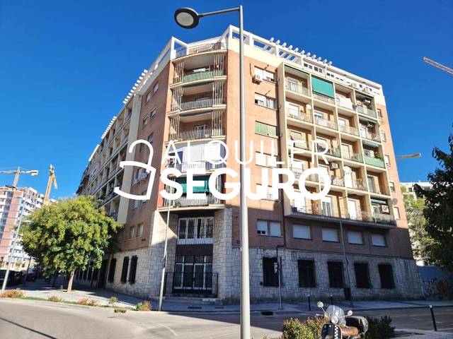 Piso en Alquiler en Paseo de los Melancólicos  en Imperial