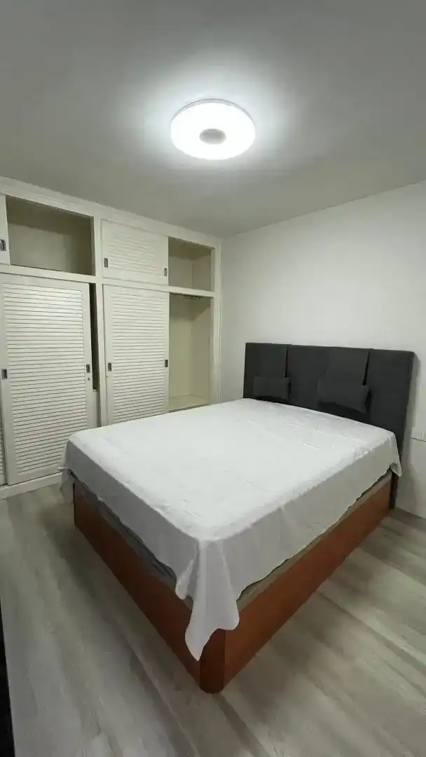 Schlafzimmer von Wohnung zur Miete in Torrevieja mit Klimaanlage und Balkon