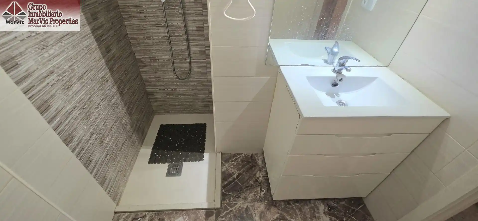 Baño de Piso en venta en Benidorm con Amueblado