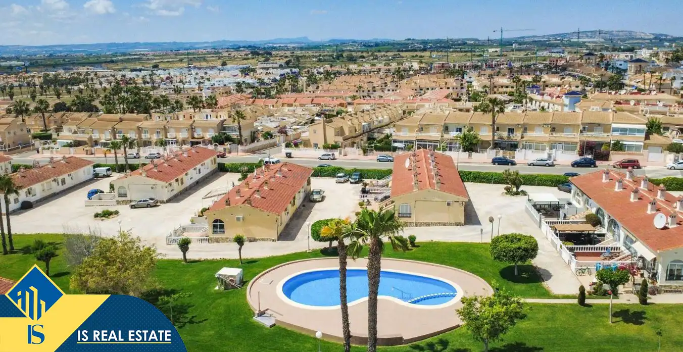 Vista exterior de Casa o xalet en venda en Rojales amb Aire condicionat, Calefacció i Terrassa