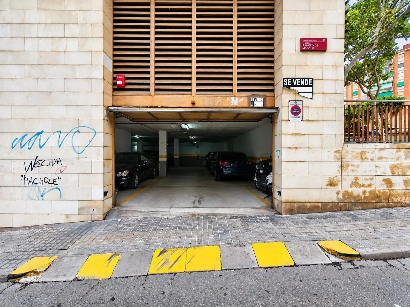 Individuel à vendre à Carrer Carrer Ramiro de Maetzu