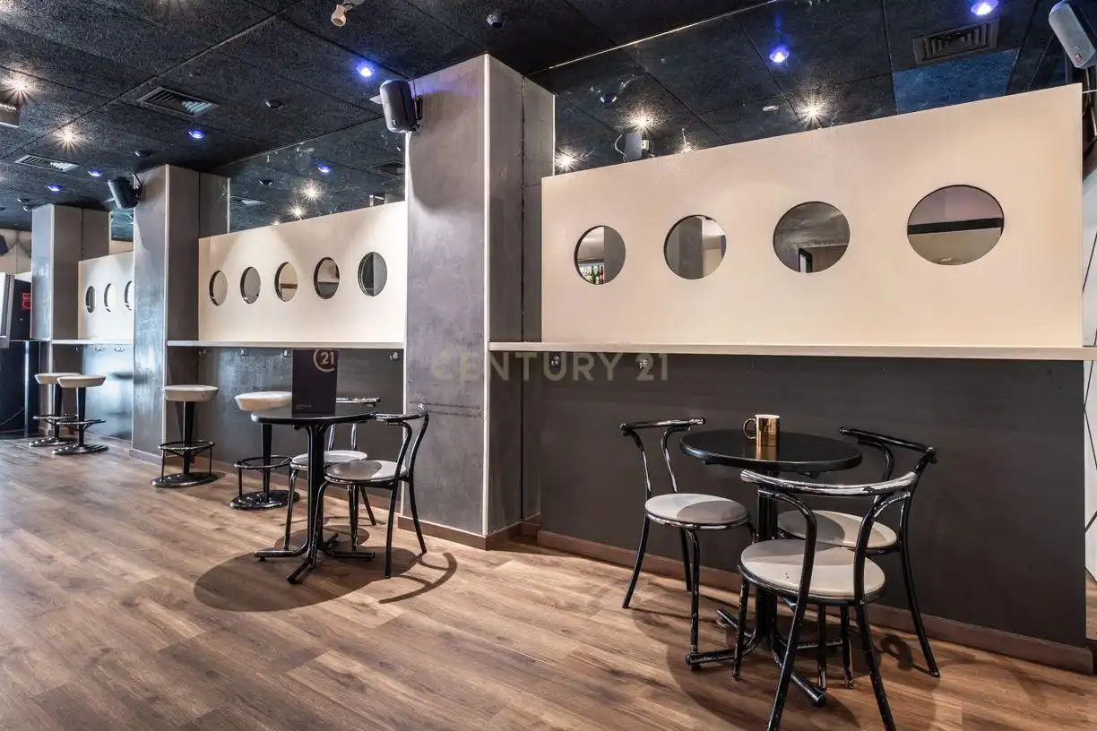 Local comercial en venta en Carrer de Jacint Verdaguer, 36, bajos 3, Sant Joan Despí, Spain, imagen 20