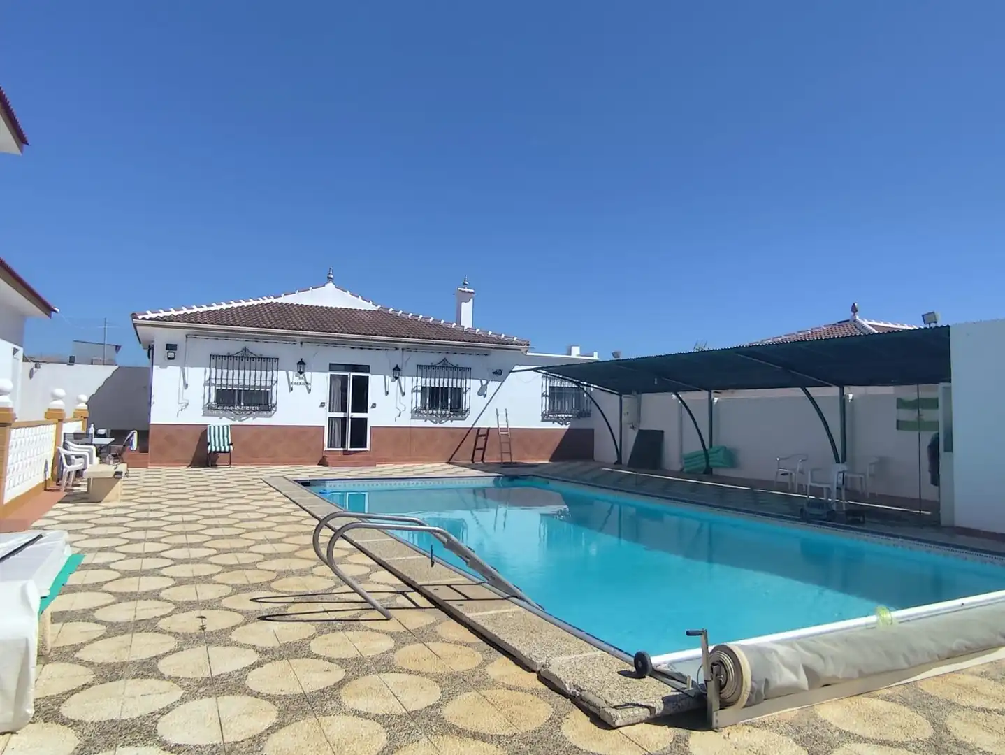 Vista exterior de Casa o chalet en venta en Carrión de los Céspedes con Aire acondicionado, Calefacción y Jardín privado
