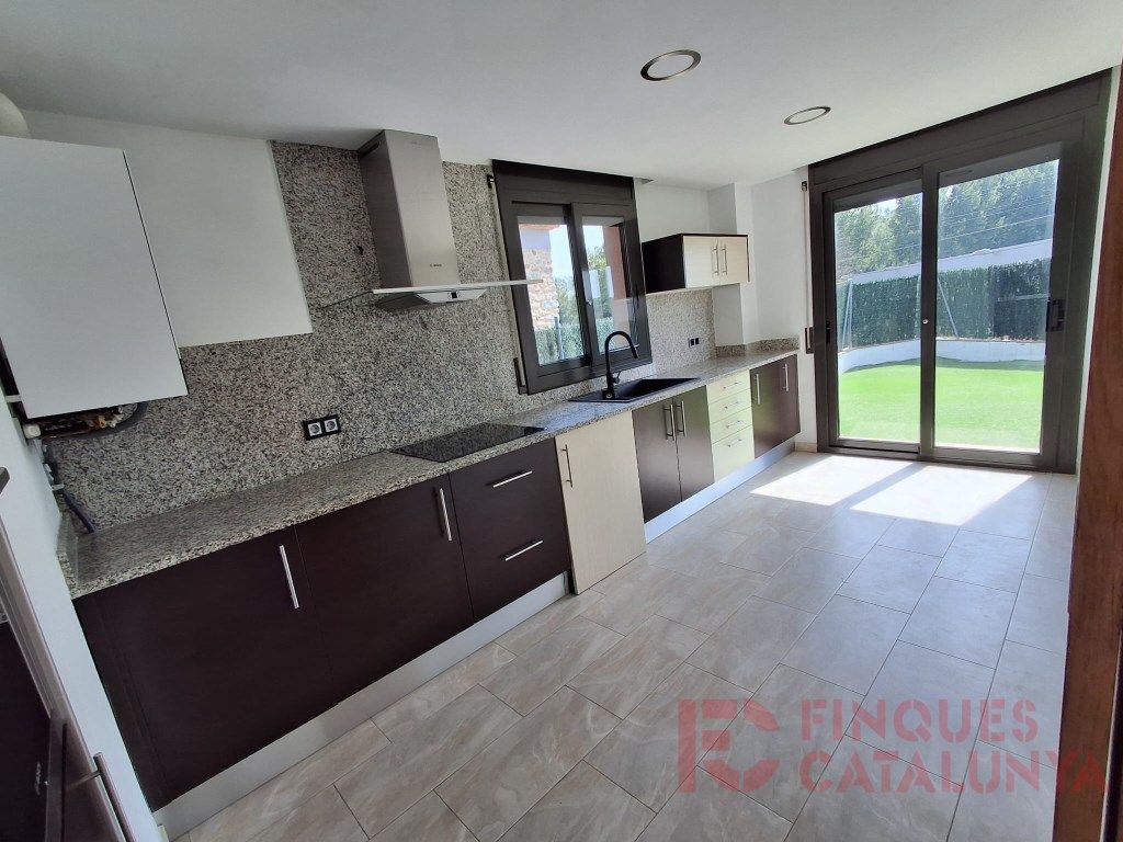 Kitchen of House or chalet for sale in Sant Julià del Llor i Bonmatí  with Air Conditioner