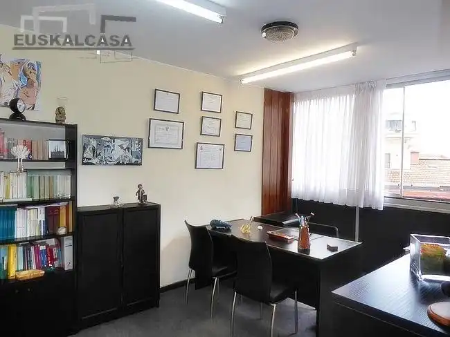 Oficina en venda en Bilbao  amb Moblat