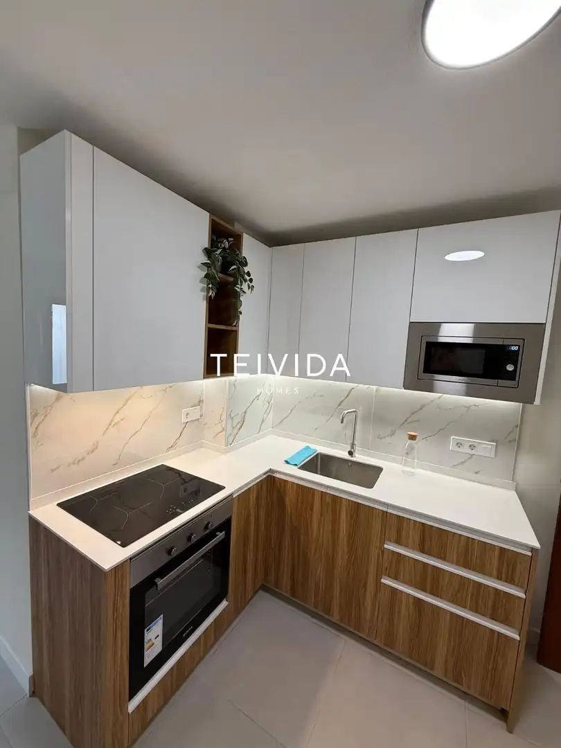 Kitchen of Flat for rent in Casco Urbano