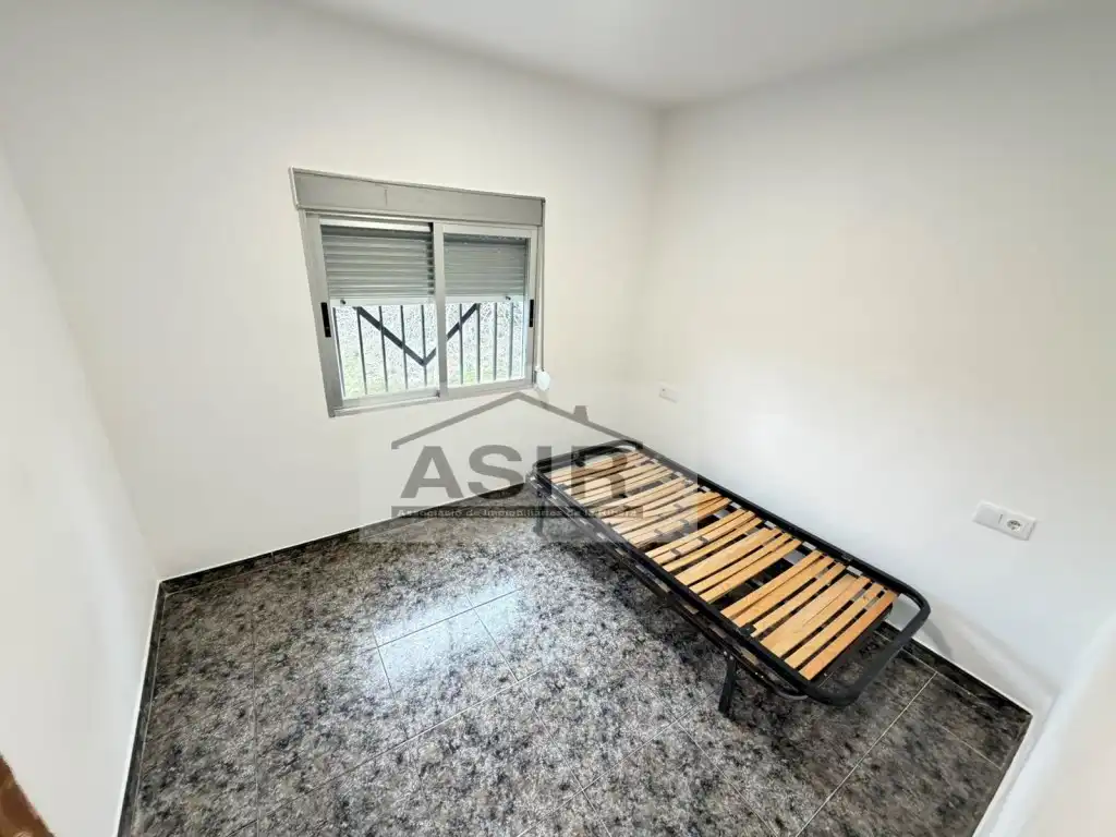Bedroom of Houses for sale in Alzira