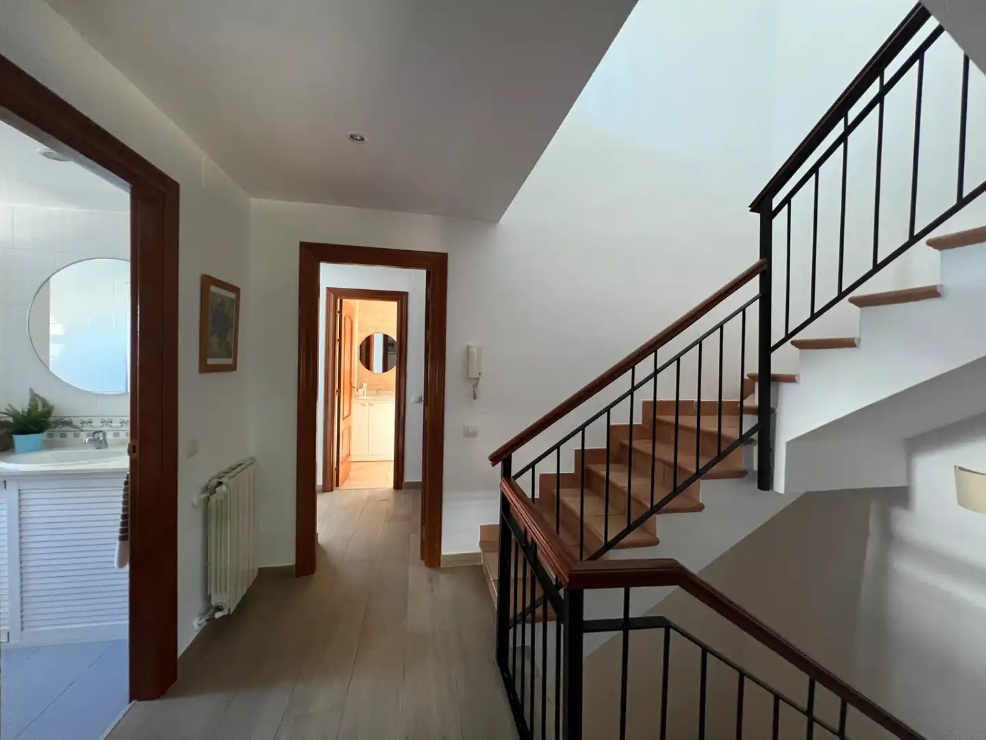 Casa adosada en venda en Espartinas amb Aire condicionat, Calefacció i Jardí privat