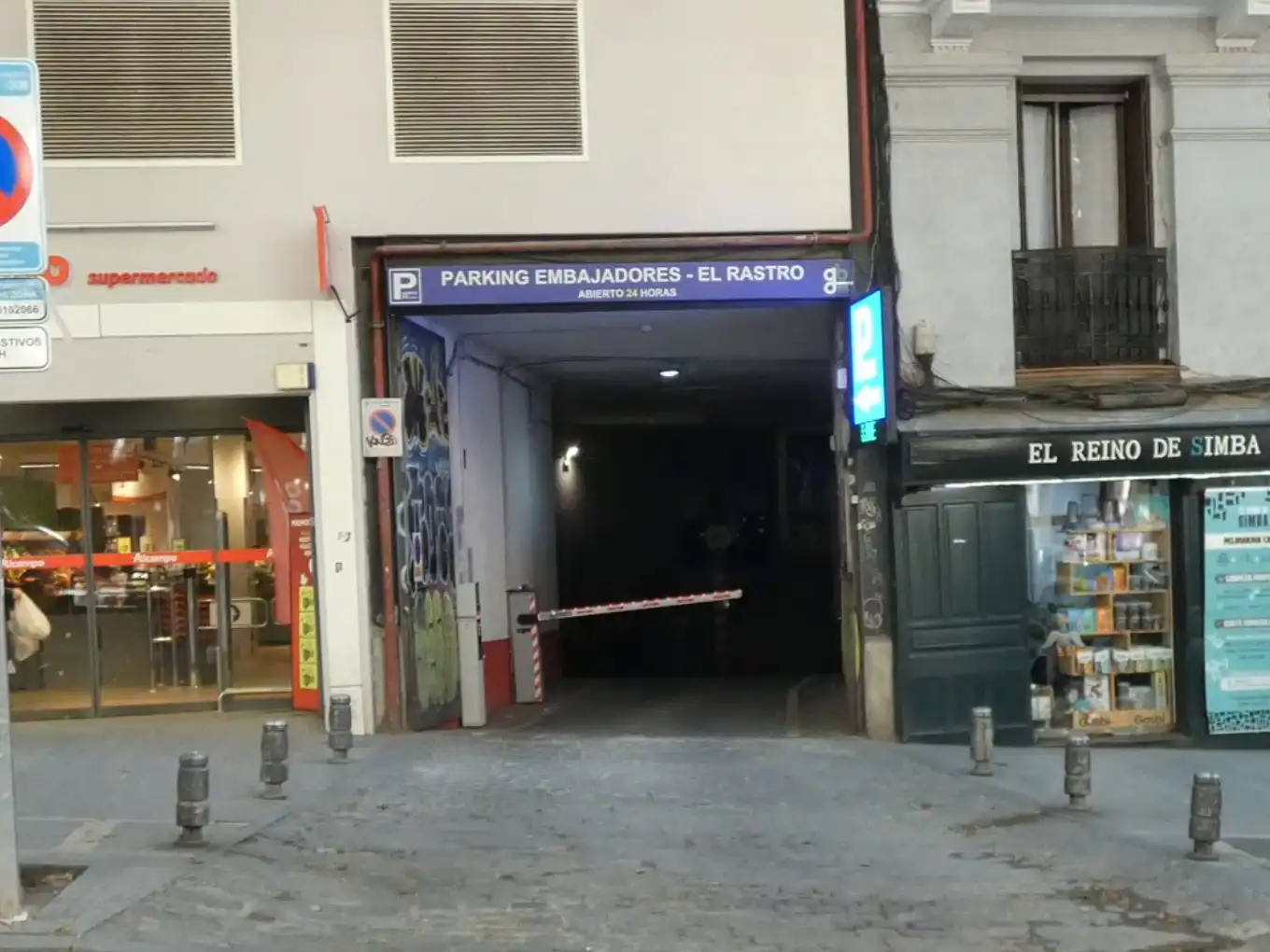 Einzelparkplatz zur Miete in Calle de la Ribera de Curtidores 15, imagen 4