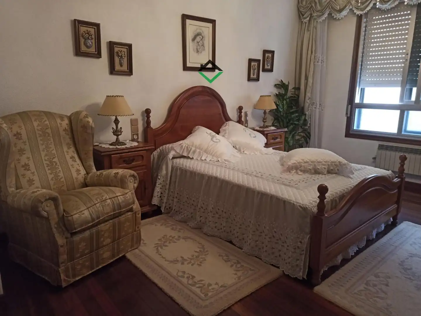 Habitación de Casa o chalet en venta en Cangas  con Calefacción y Amueblado
