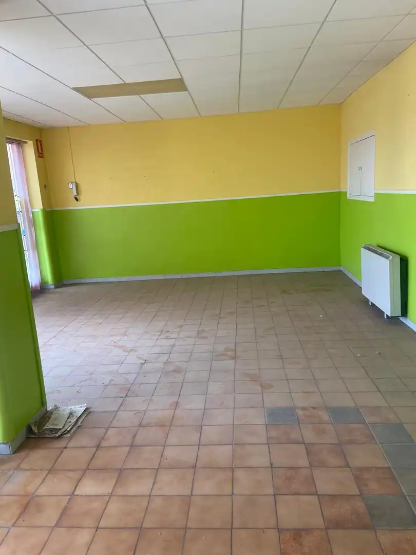 Gewerbefläche zur Miete in Carrer del Sant Crist 62, imagen 2