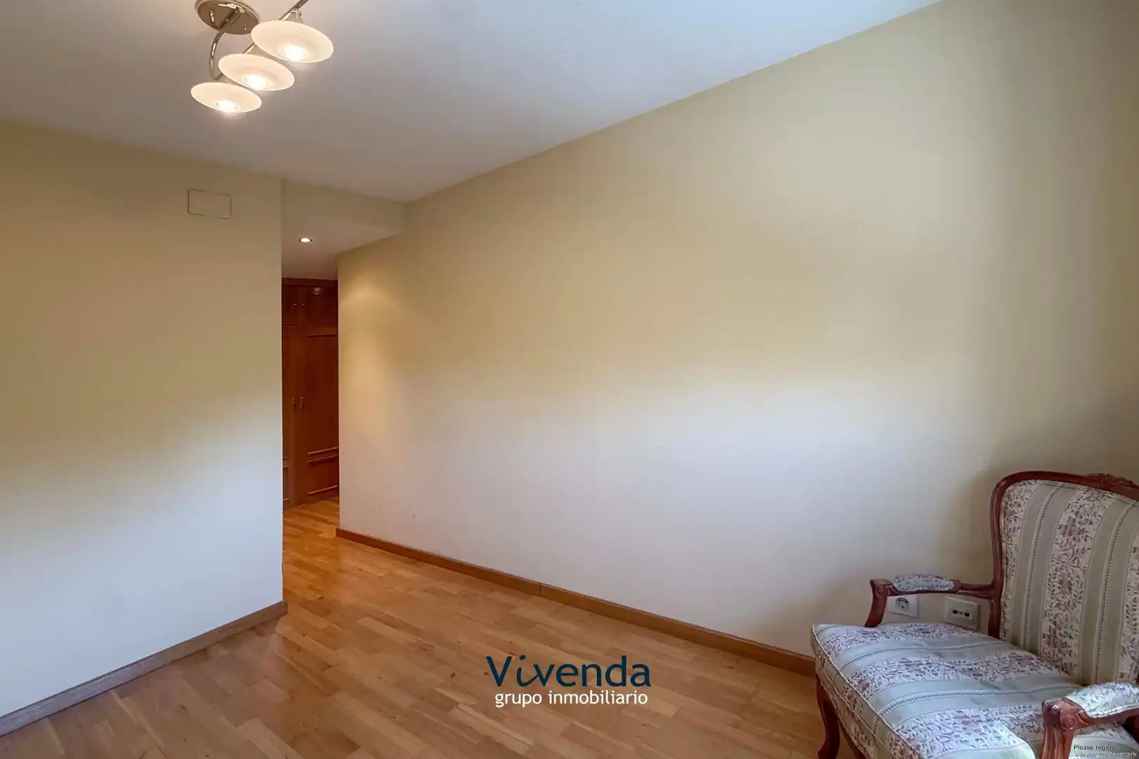 Bedroom of Flat for sale in Madrid  with Air Conditioner, Heating and Storage room