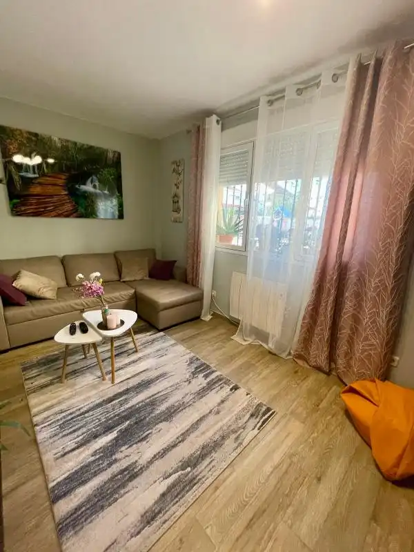 Living room of Ground floor for sale in Villarejo de Salvanés  with Air Conditioner, Heating and Private garden