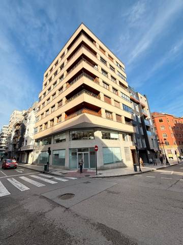 Piso en Venta en Calle Alonso de Quintanilla, 7 en Salesas - Foncalada - Campoamor