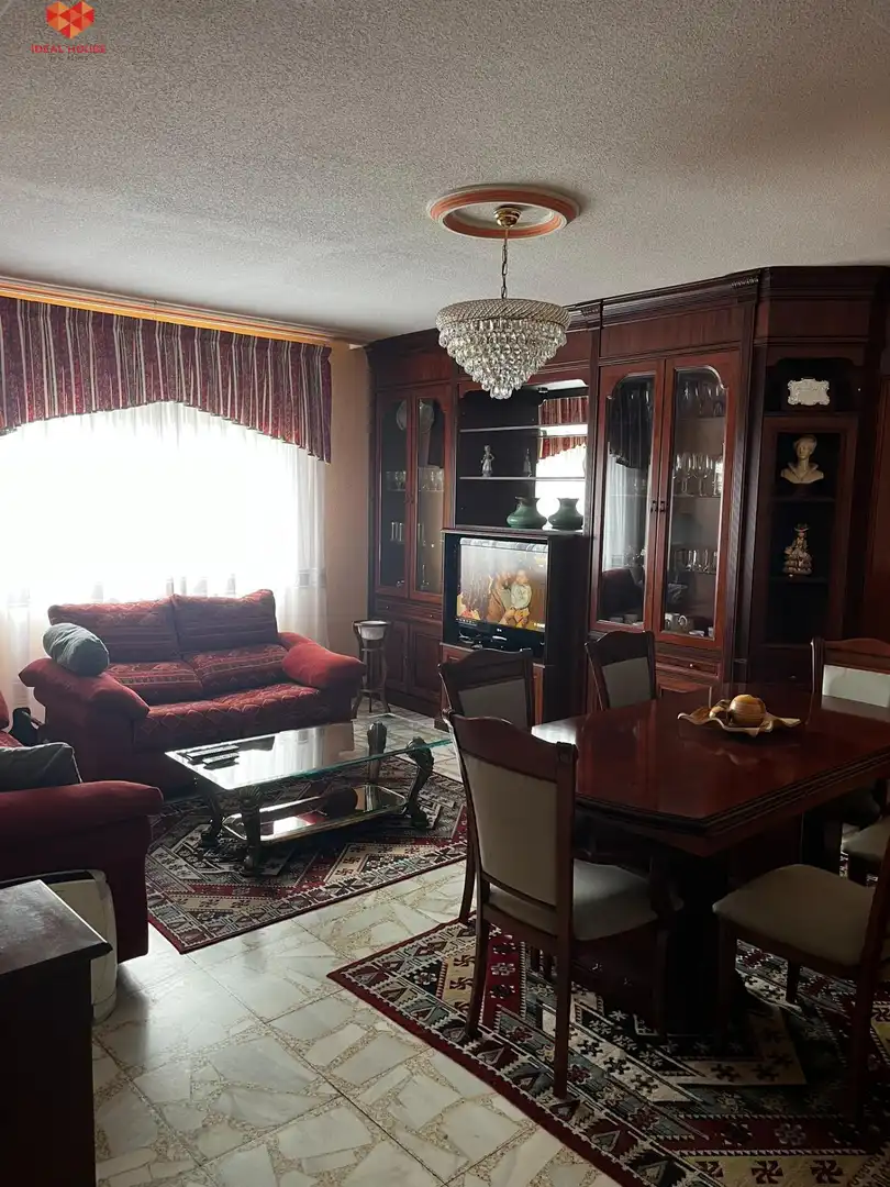Sala de estar de Casa o chalet en venta en Pinarnegrillo con Calefacción, Jardín privado y Terraza