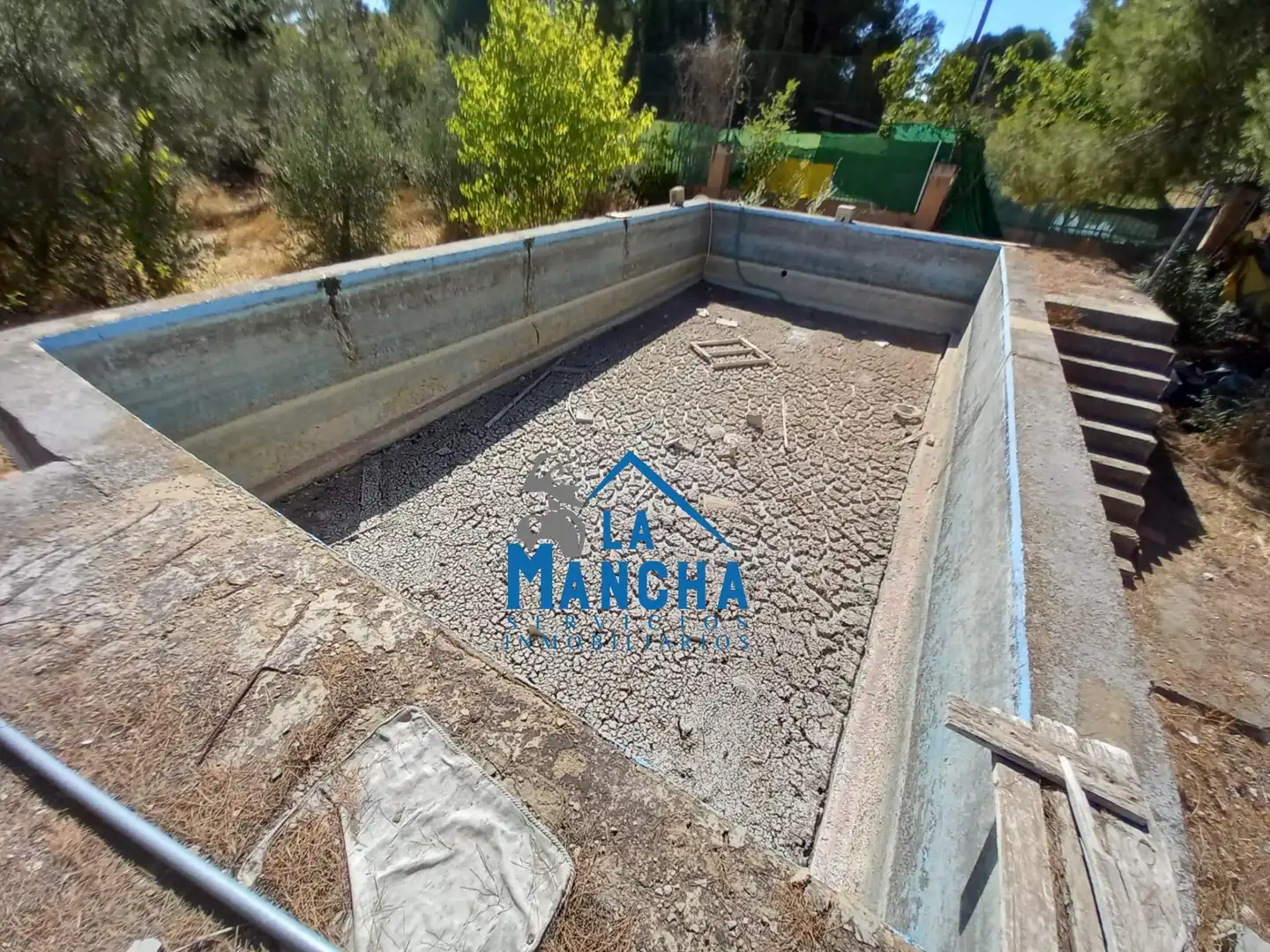 Finca rústica en venda en Albacete amb Jardí privat, Terrassa i Traster