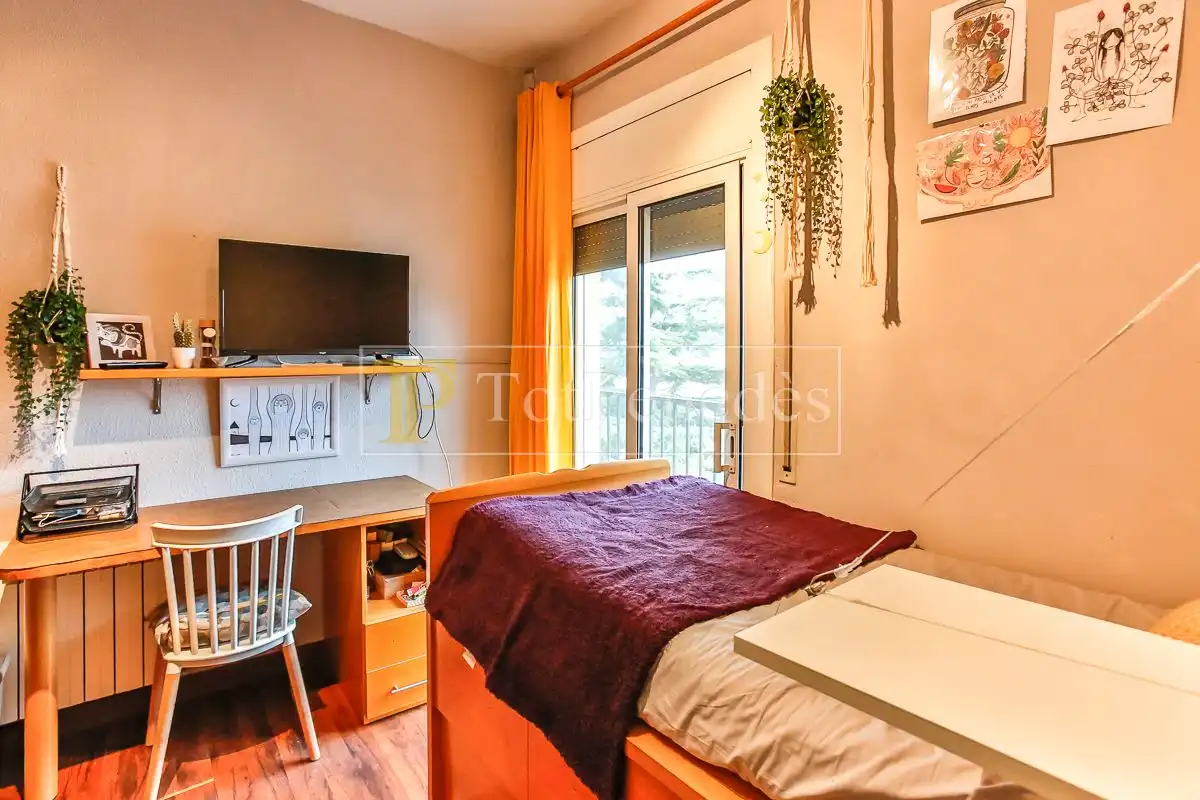 Bedroom of Houses for sale in Torrelles de Foix  with Air Conditioner, Heating and Private garden