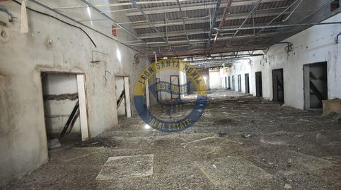 Foto 2 von Fabrikhallen zur Miete in Riego de la Vega, León