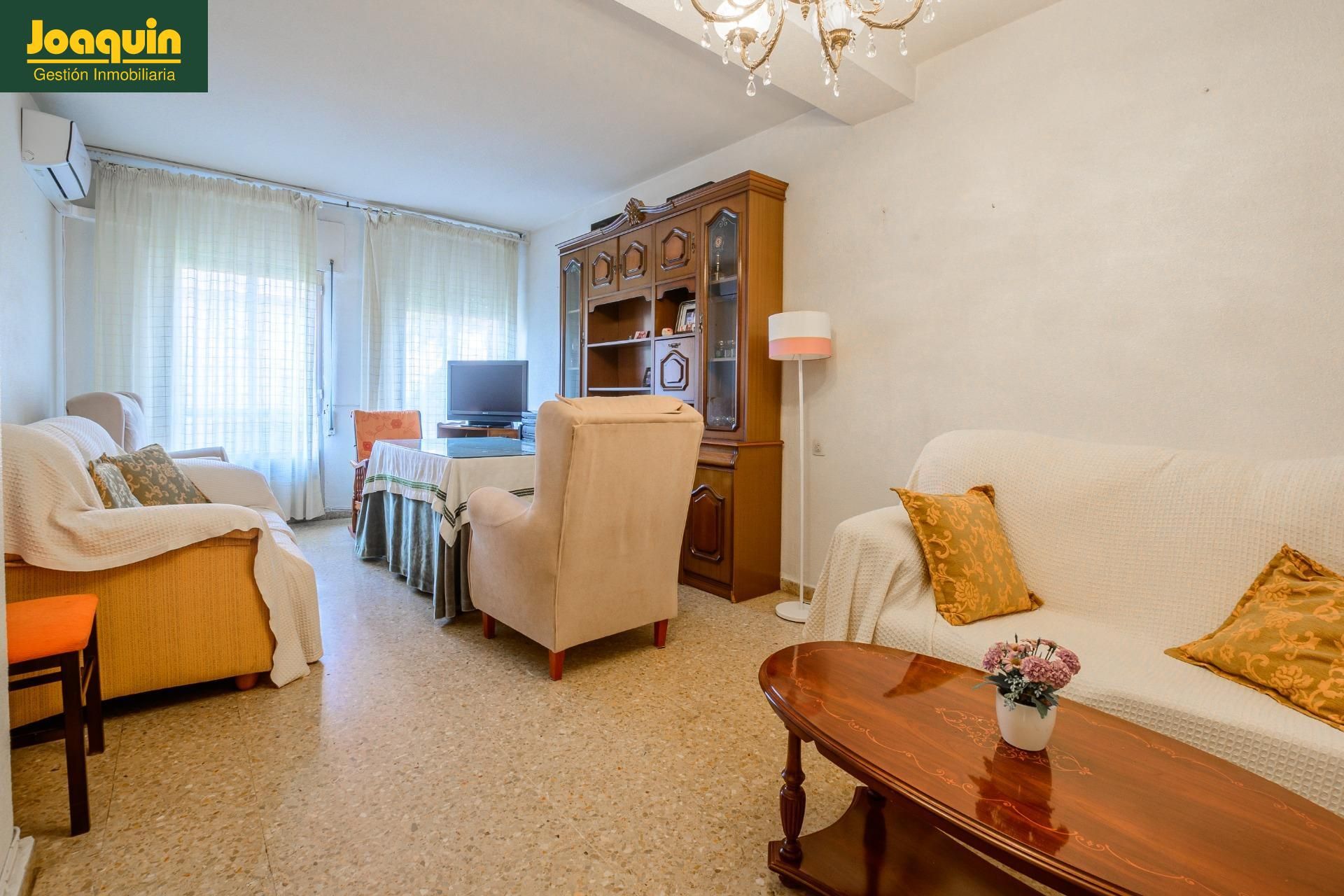 Living room of Flat for sale in  Córdoba Capital  with Storage room