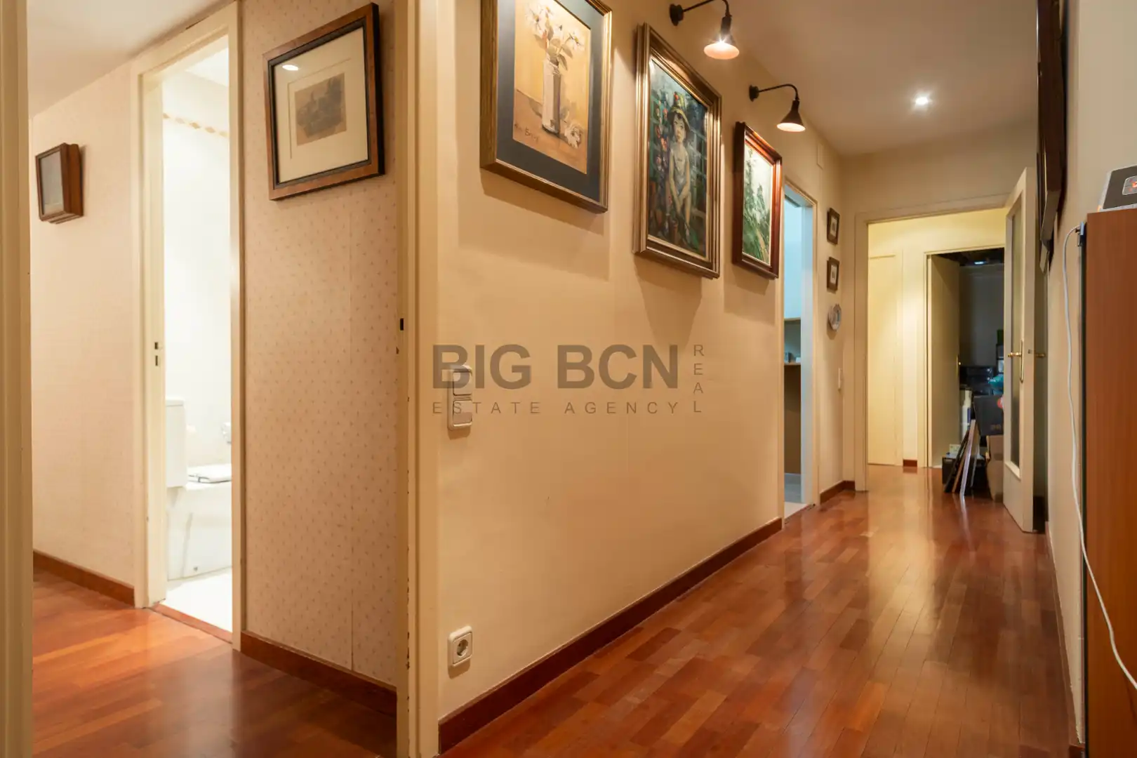 Piso en venta en Barcelona con Aire acondicionado, Calefacción y Parquet