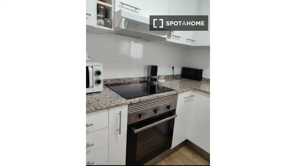 Cocina de Piso de alquiler en Valencia con Aire acondicionado, Calefacción y Amueblado