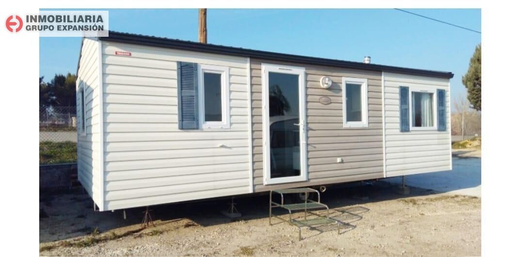 Vista exterior de Casa o xalet en venda en El Pinós / Pinoso amb Aire condicionat, Jardí privat i Traster