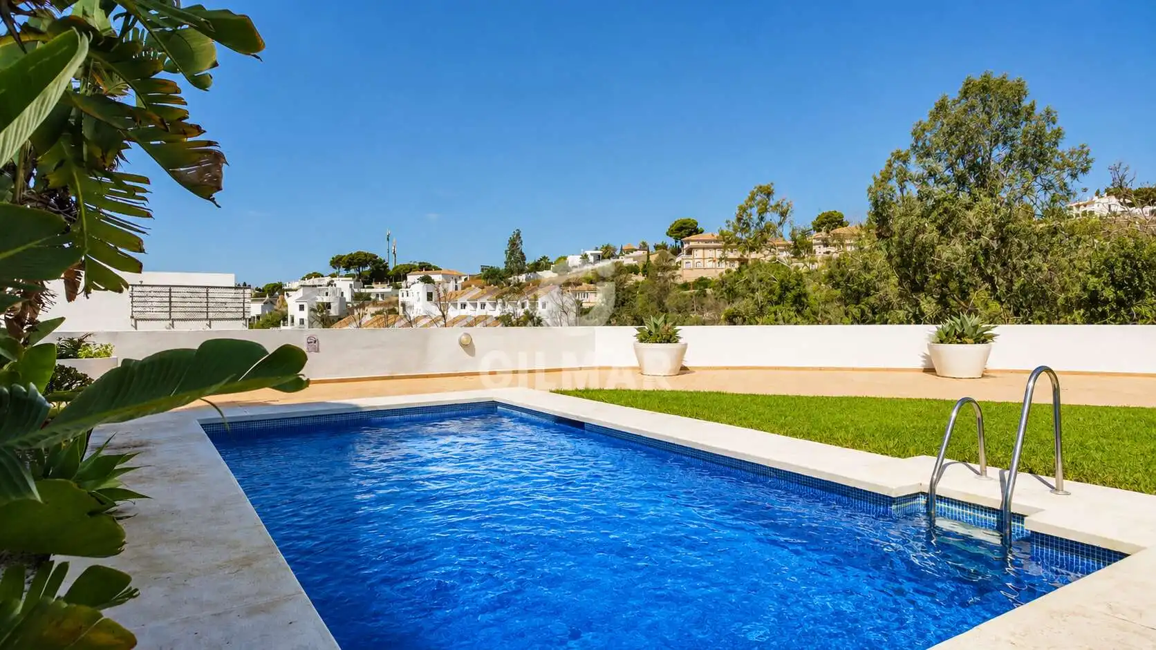 Piscina de Casa adosada en venda en Benalmádena amb Calefacció, Jardí privat i Piscina