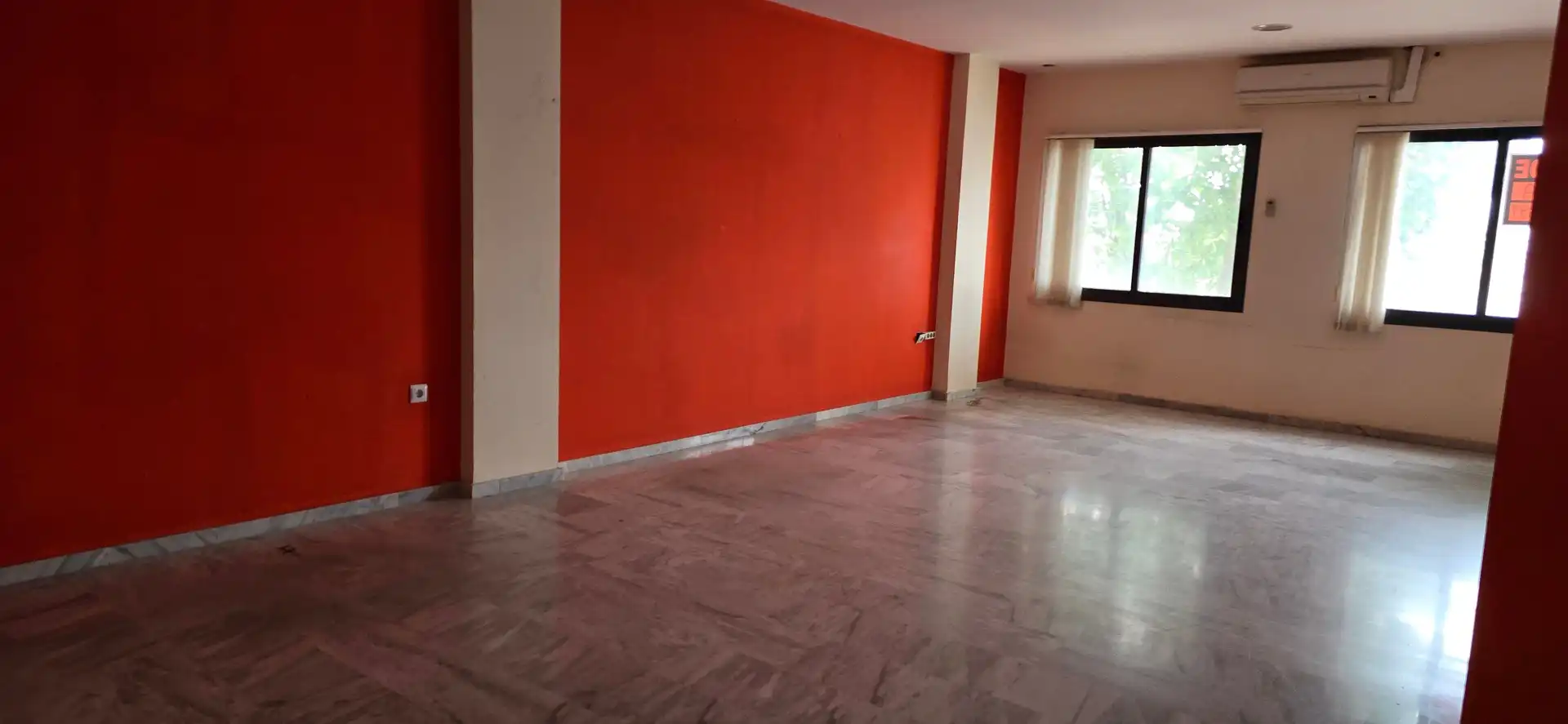 Büro zum Verkauf in Bormujos
