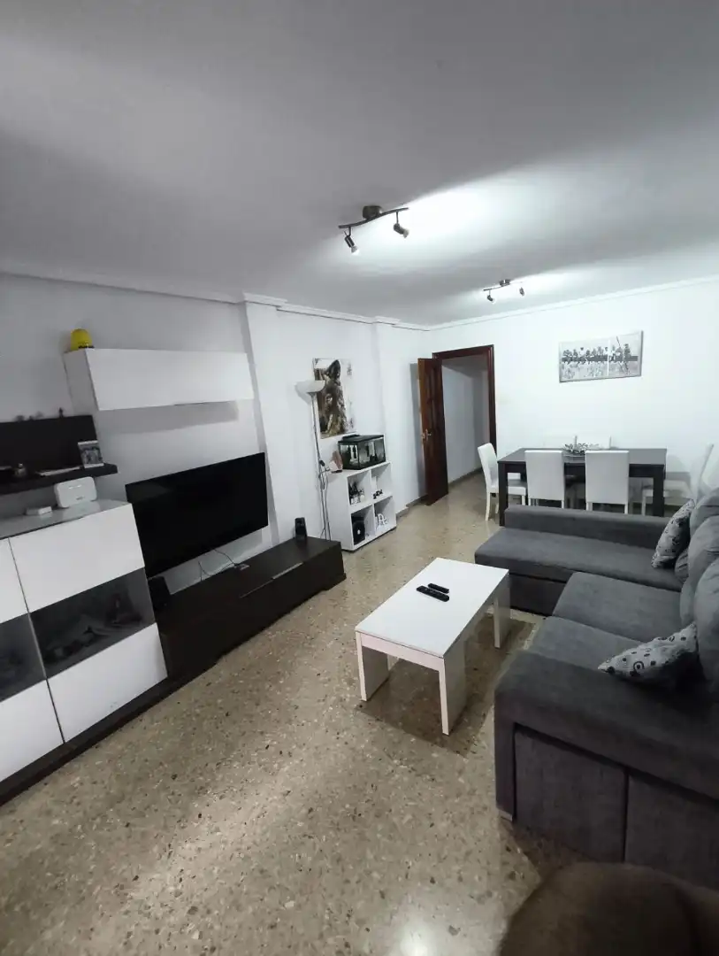 Sala d'estar de Pis en venda en Picassent amb Moblat, Rentadora i Balcó