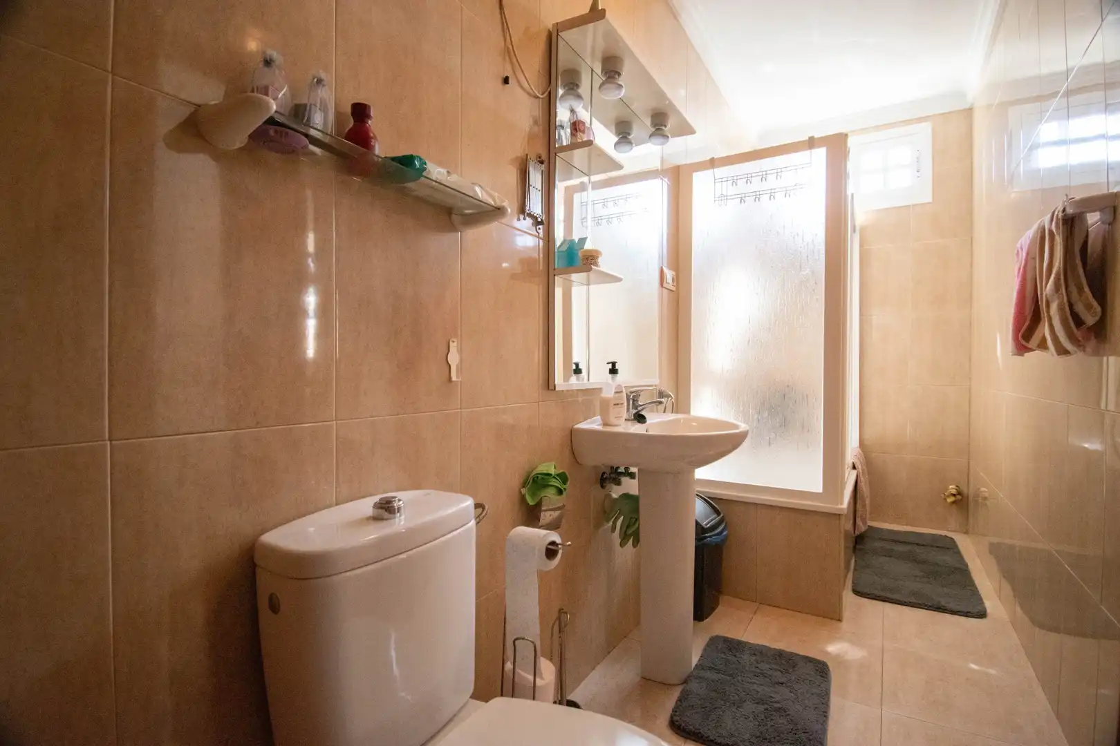 Bathroom of Houses for sale in Chiclana de la Frontera