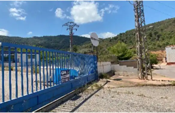 Vista exterior de Nau industrial en venda en Llucena / Lucena del Cid