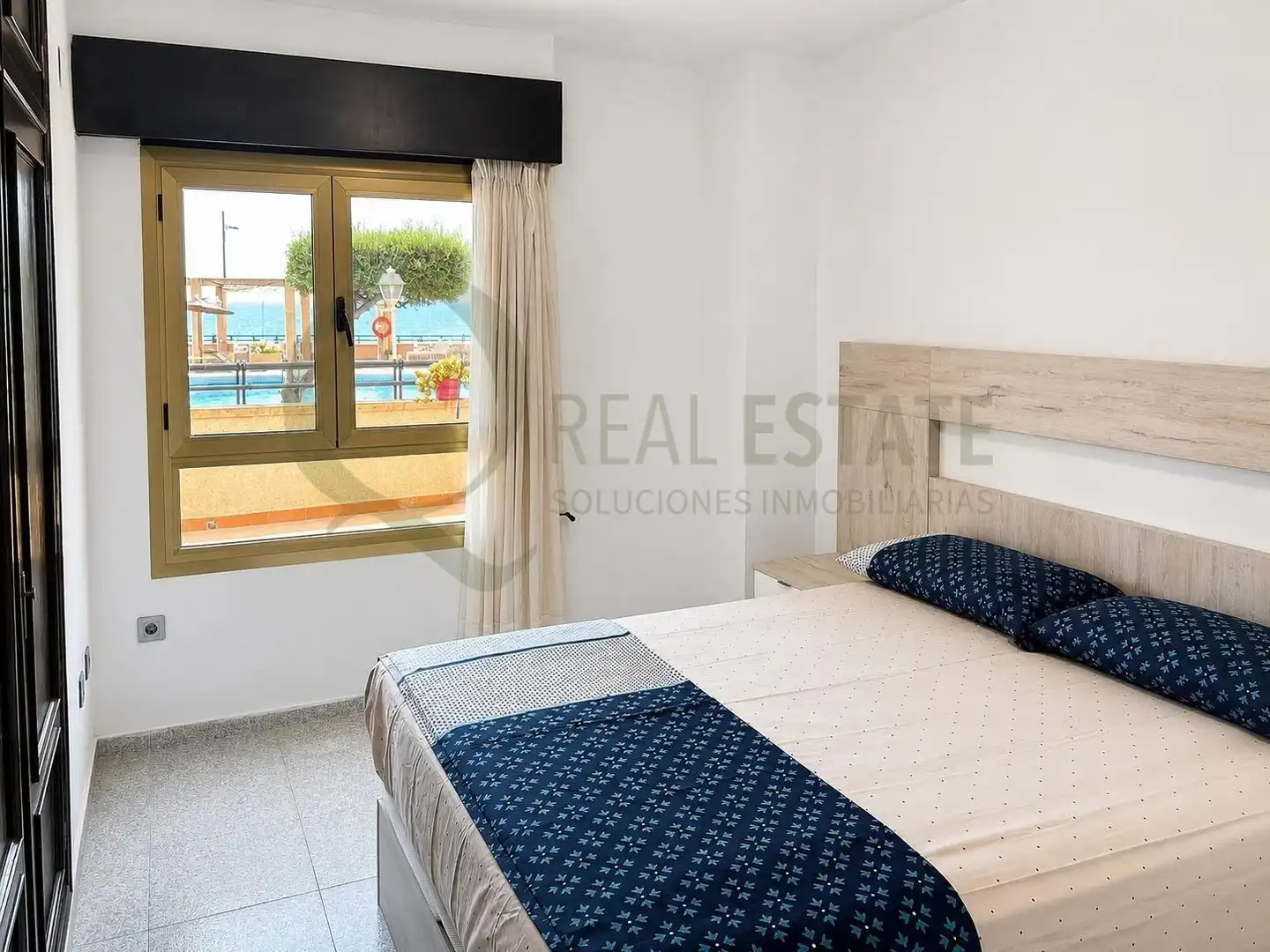 Schlafzimmer von Wohnung zur Miete in El Campello mit Heizung, Privatgarten und Terrasse