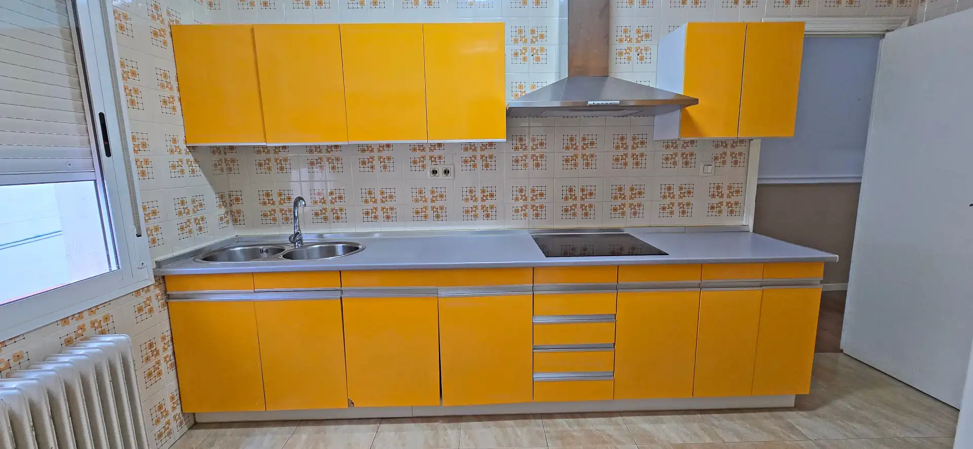 Kitchen of Flat for sale in Miajadas  with Air Conditioner, Heating and Storage room
