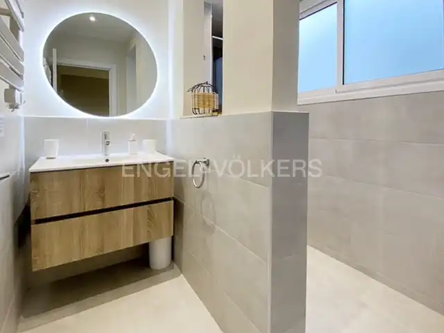 Flat for sale in Barri de les Corts