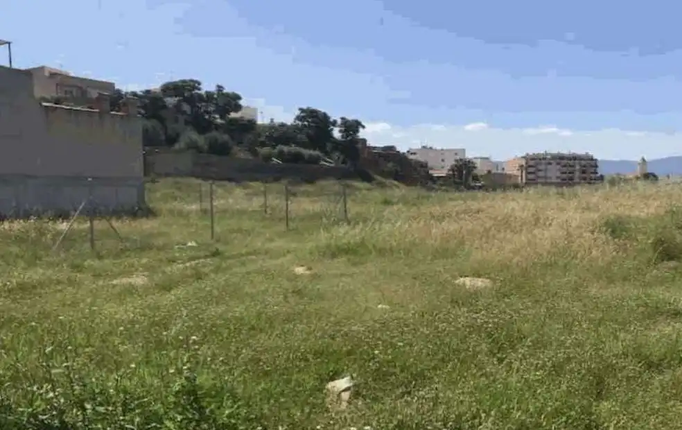 Terreny residencial en venda a Pedanías Oeste