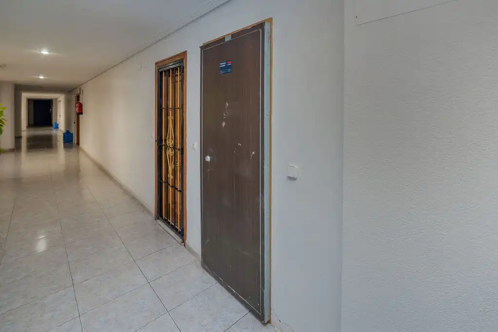 Piso en venta en Torrevieja con Piscina