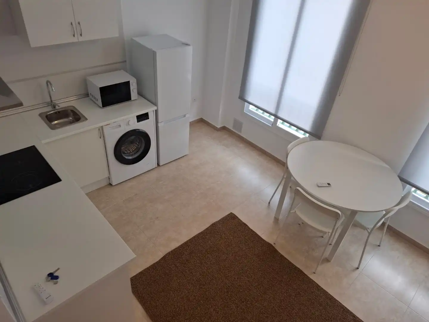 Cuina de Dúplex de lloguer en Málaga amb Aire condicionat i Moblat