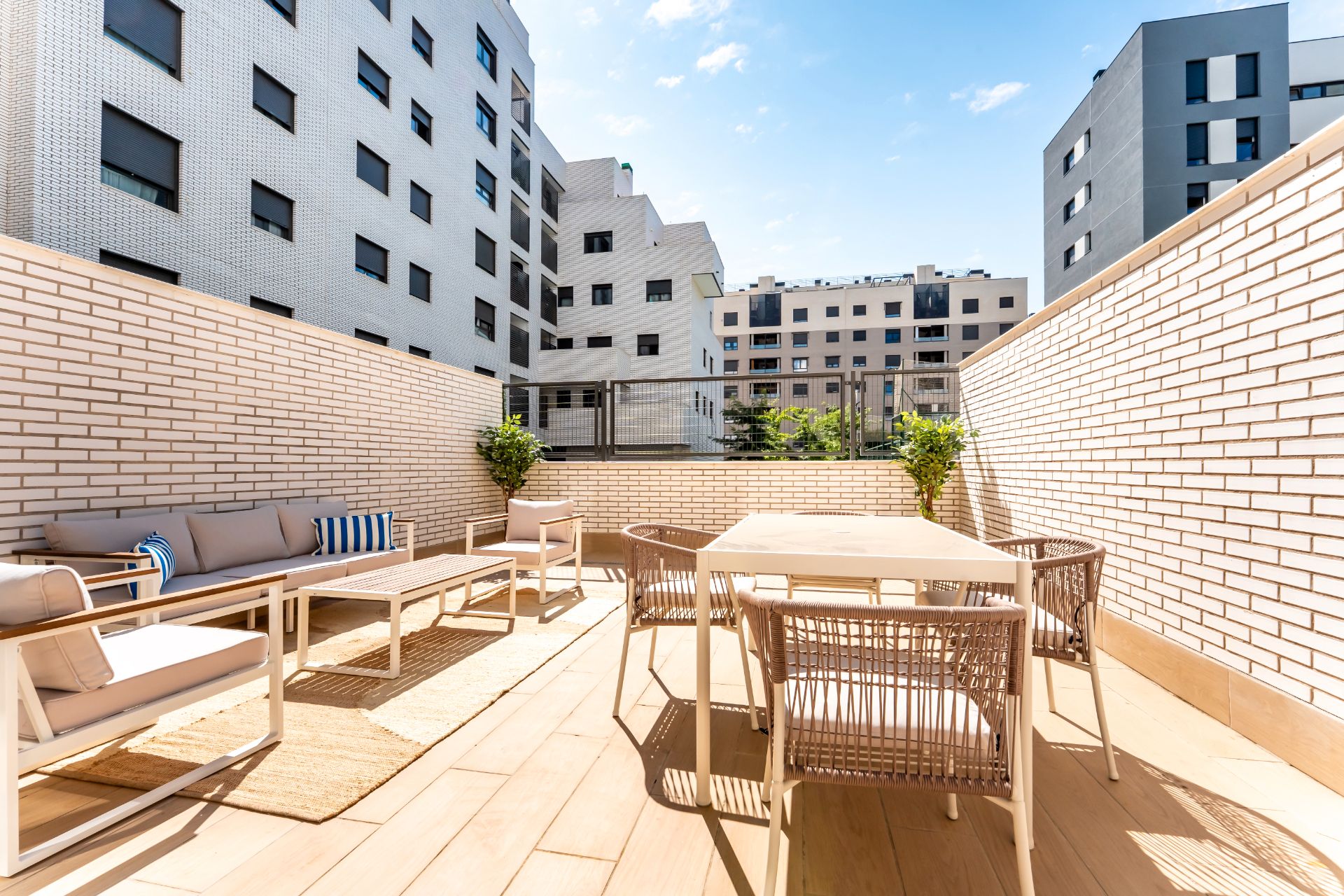 Terrassa de Pis de lloguer en  Madrid Capital amb Aire condicionat, Calefacció i Terrassa