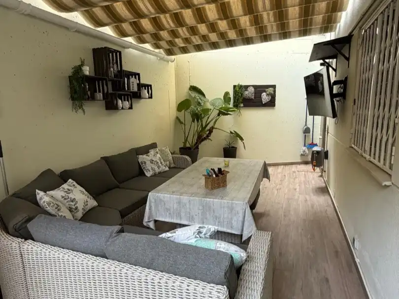 Piso con jardín en venta en Carrer de Montserrat Roig 4, imagen 2