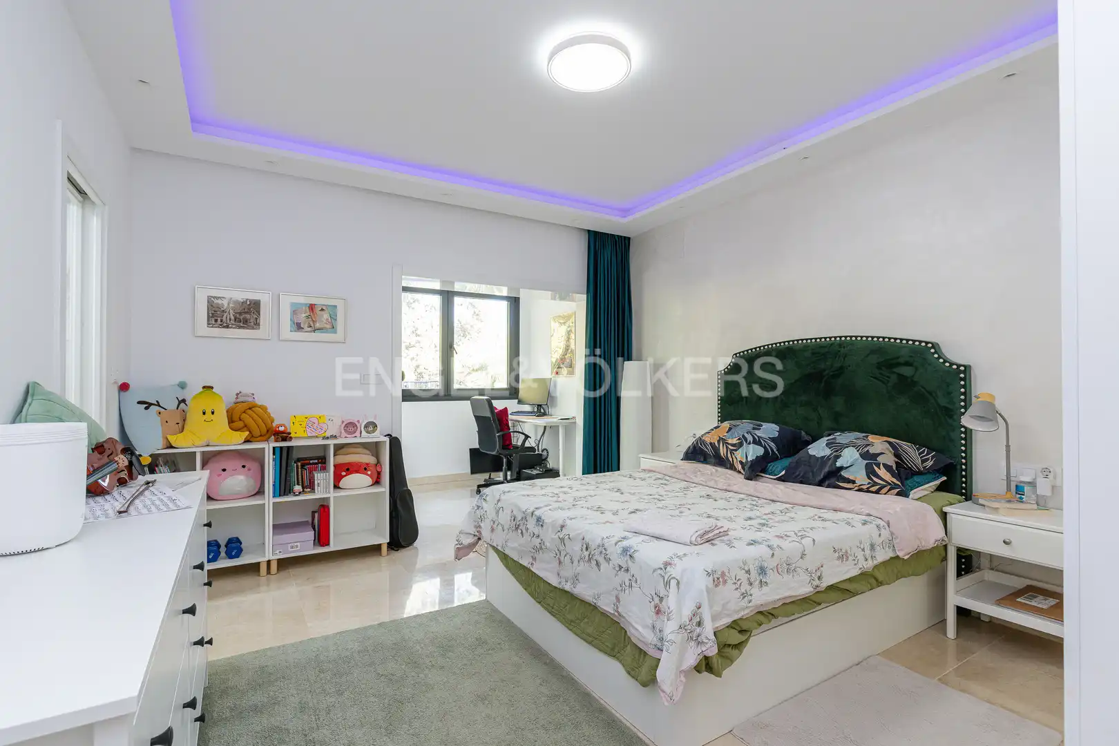 Habitación de Casa o chalet en venta en Boadilla del Monte con Aire acondicionado, Calefacción y Jardín privado