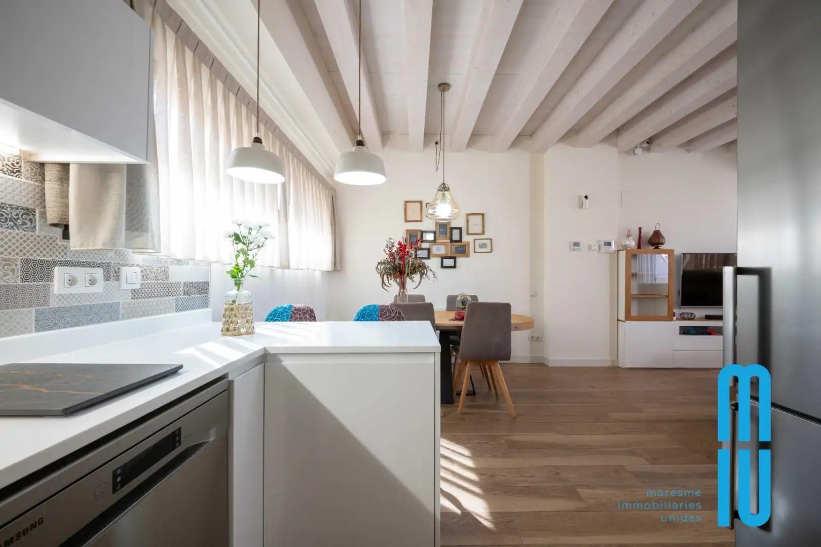 Cuina de Casa o xalet en venda en Mataró amb Aire condicionat, Calefacció i Terrassa