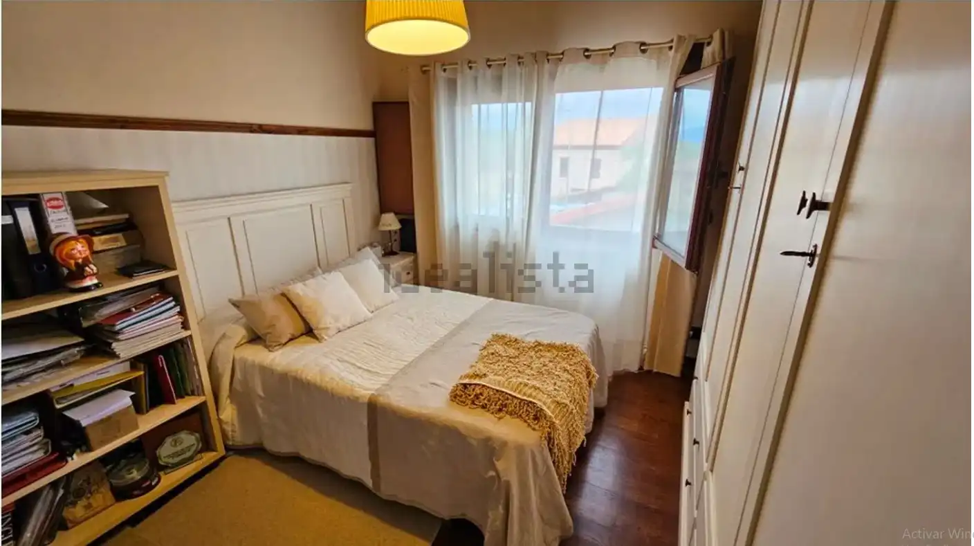 Habitación de Finca rústica en venta en Medina de Pomar con Calefacción, Terraza y Trastero