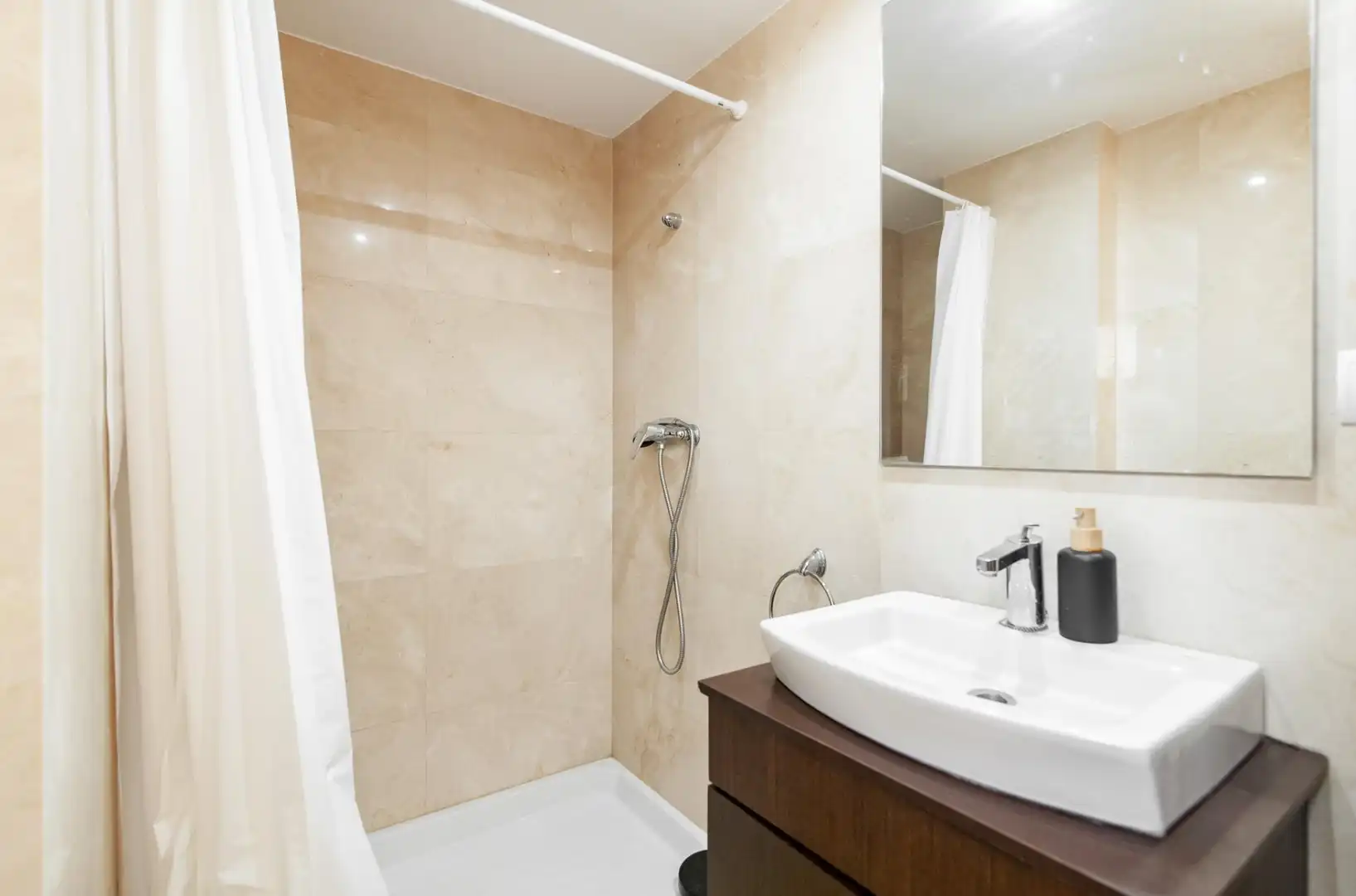 Baño de Ático en venta en Vilafranca del Penedès con Aire acondicionado, Calefacción y Parquet